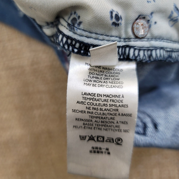 Pilcro Blue Floral Ankle Jeans - Picture 9 of 10